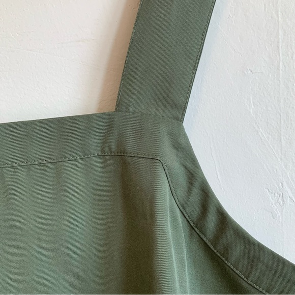 Banana Republic green tencel square neck tank top Medium - Picture 3 of 8